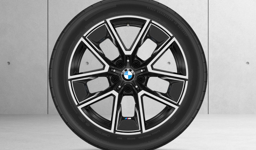 M Aerodynamic 858M 18"